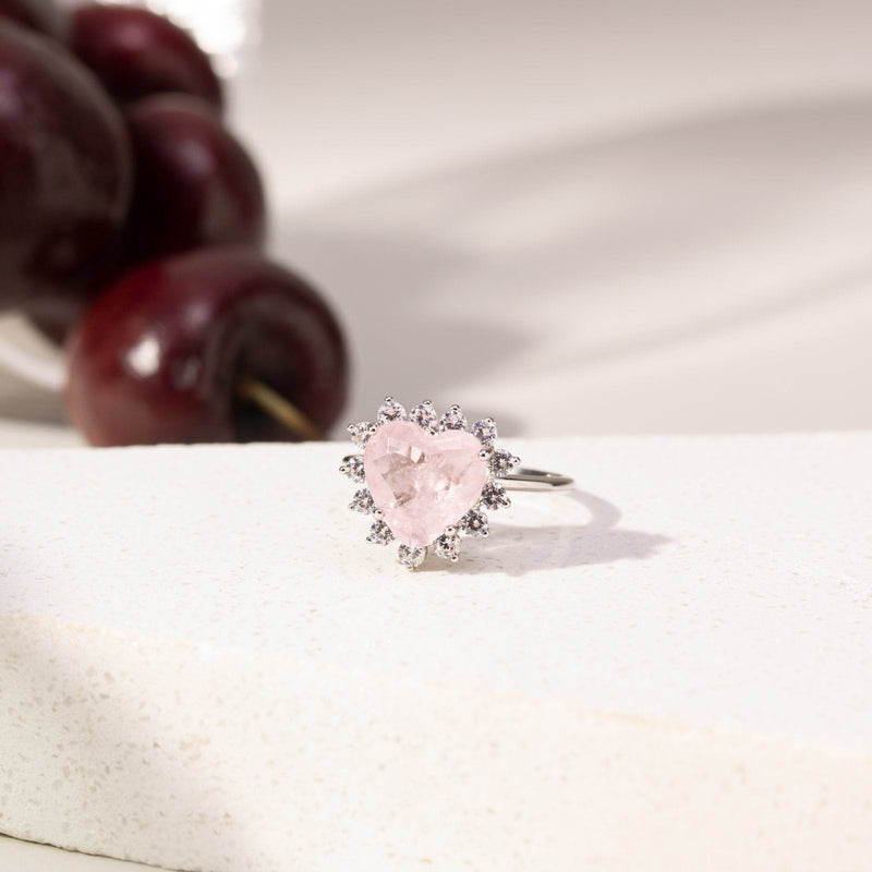 ANEL FUSION CORAÇÃO EM QUARTZO ROSA COM ZIRCONIA BRANCA