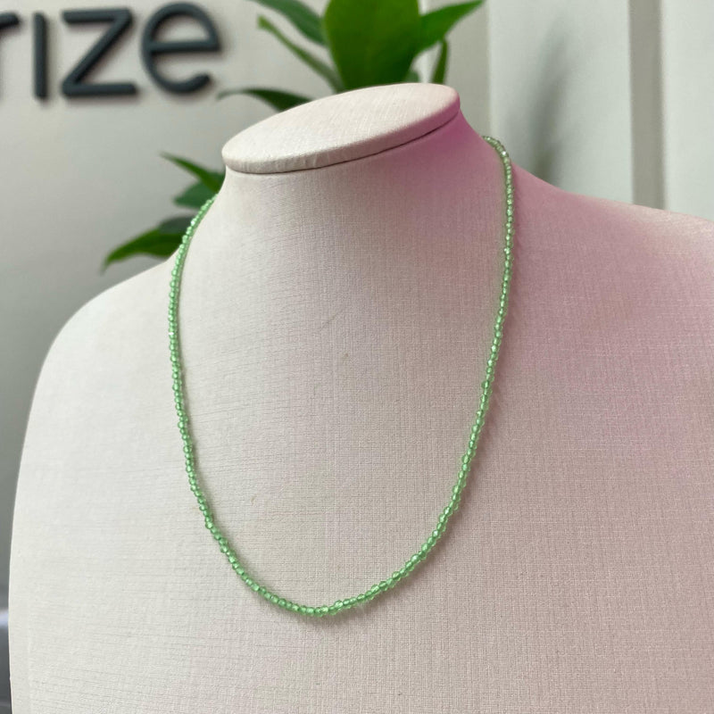 COLAR JADE VERDE