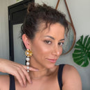 BRINCO FLOR E PÉROLAS AURORA